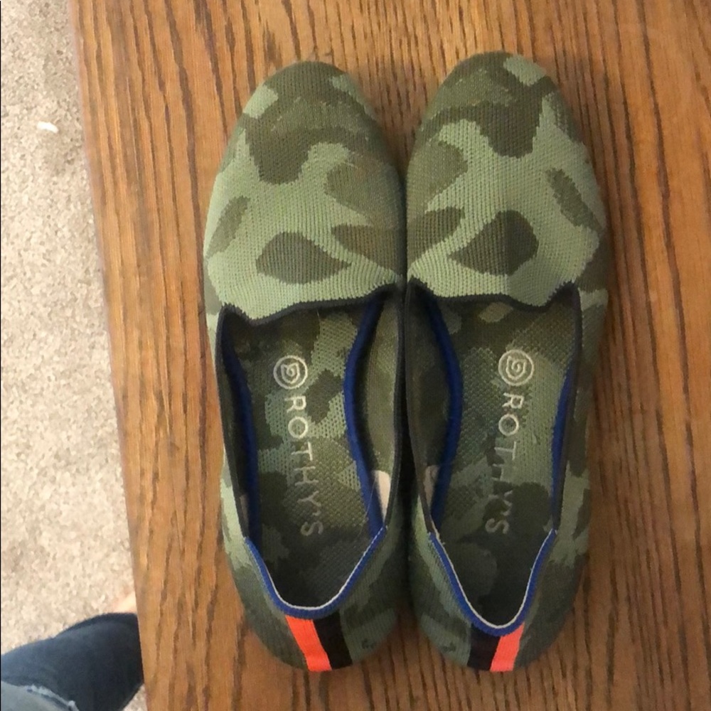 EUC Olive Camo Rothy Loafers